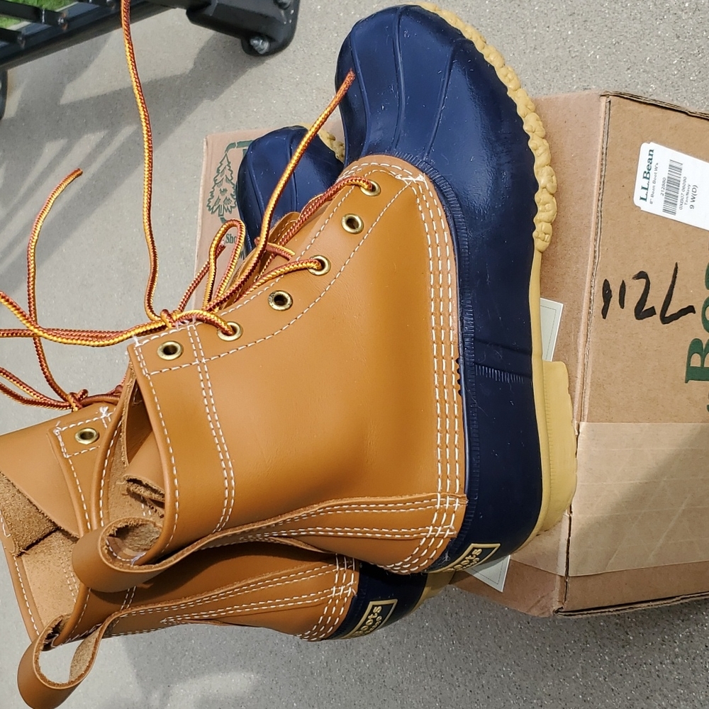 L.L. Bean | The Original Bean Duck Boot Women's Size 9W